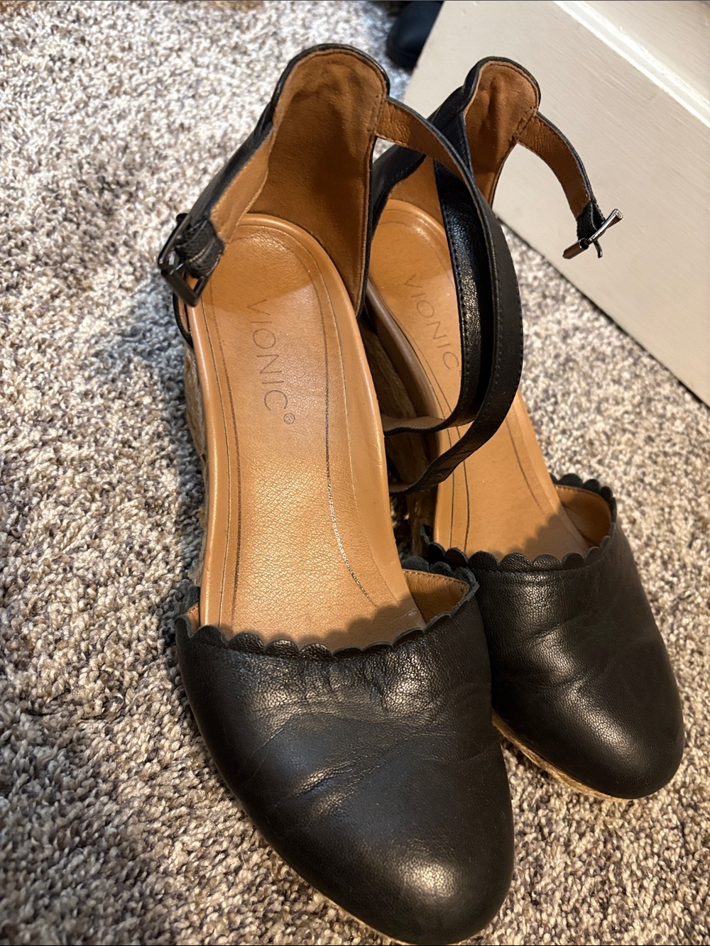 Vionic Black Scalloped Leather Ankle-Strap Flats
